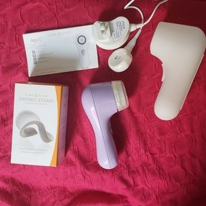 Clarisonic Mia 2,see other listing for brush heads